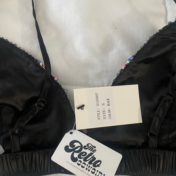 RARE✨Sequin Rodeo Star Short & Bra Top Set 🖤 - Picture 5 of 7